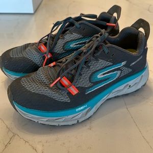 Sketchers Performance Max Tennis Shoes size 7 Women's like New Condition